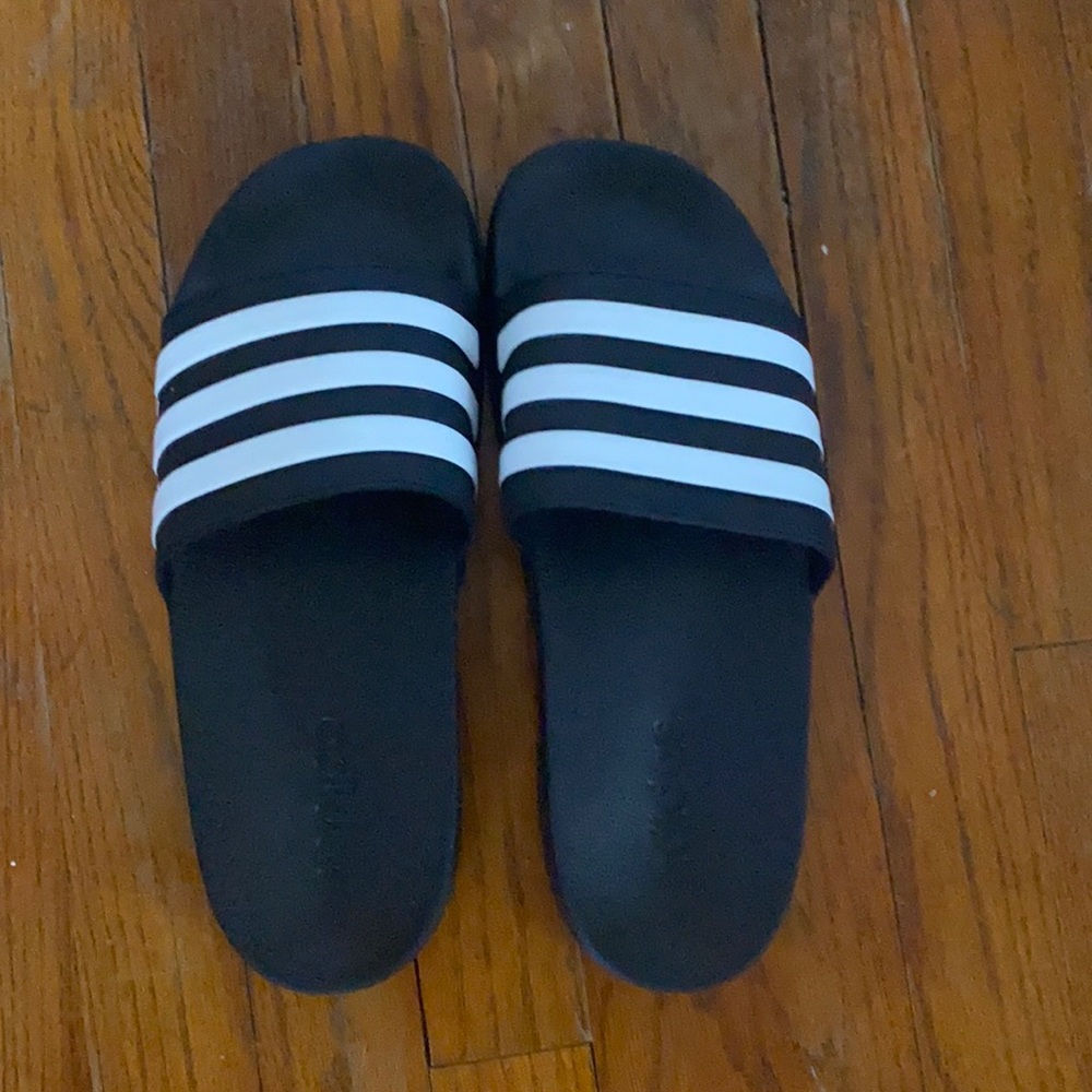 Kids adidas slides - children’s size 6